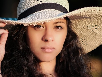 Hormony i ich wpływ na skórę - do czego mogą prowadzić zaburzenia w ich gospodarce?